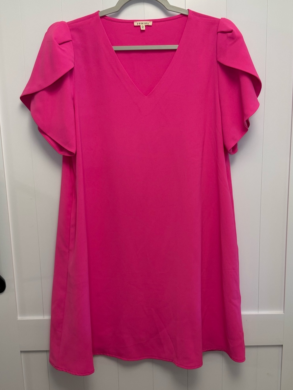 JODIFL Fuchsia V-Neck Flutter Sleeve Dress